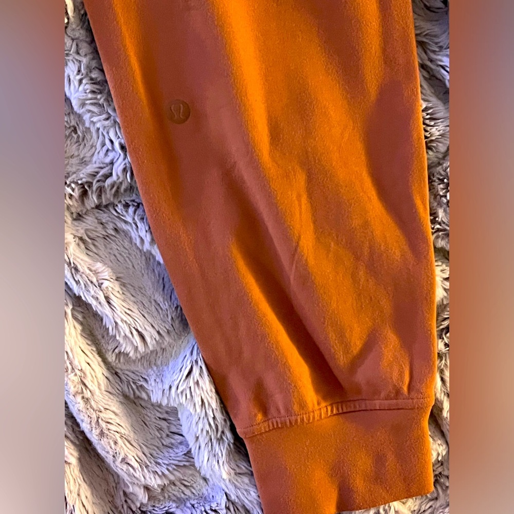 Lululemon pants, joggers size 4